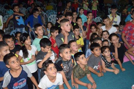 خاص/ بالصور: ( فرقة شمس للاطفال) تُحيي فعاليات الليله الرابعه من مهرجان ليالي الزبابدة الرمضانية 2017